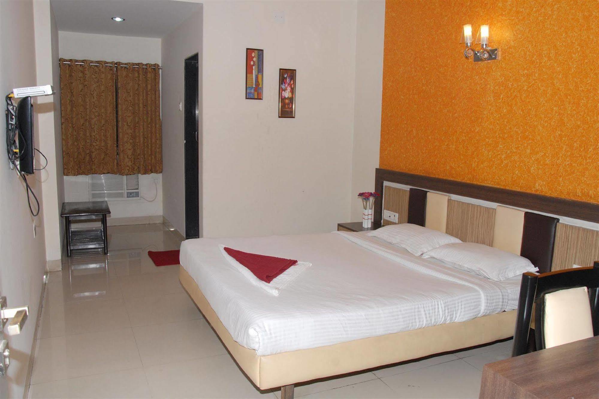 Hotel Enzo International Bangalore Exterior foto